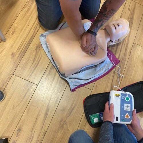 CPR-training-salutem-848x380 1
